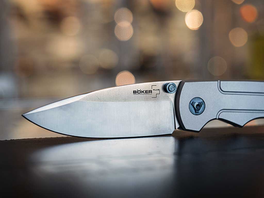 knifestock blog - meccanismi di apertura thumb stud