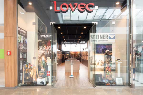 knifestock negozio LOVEC Aupark Bratislava